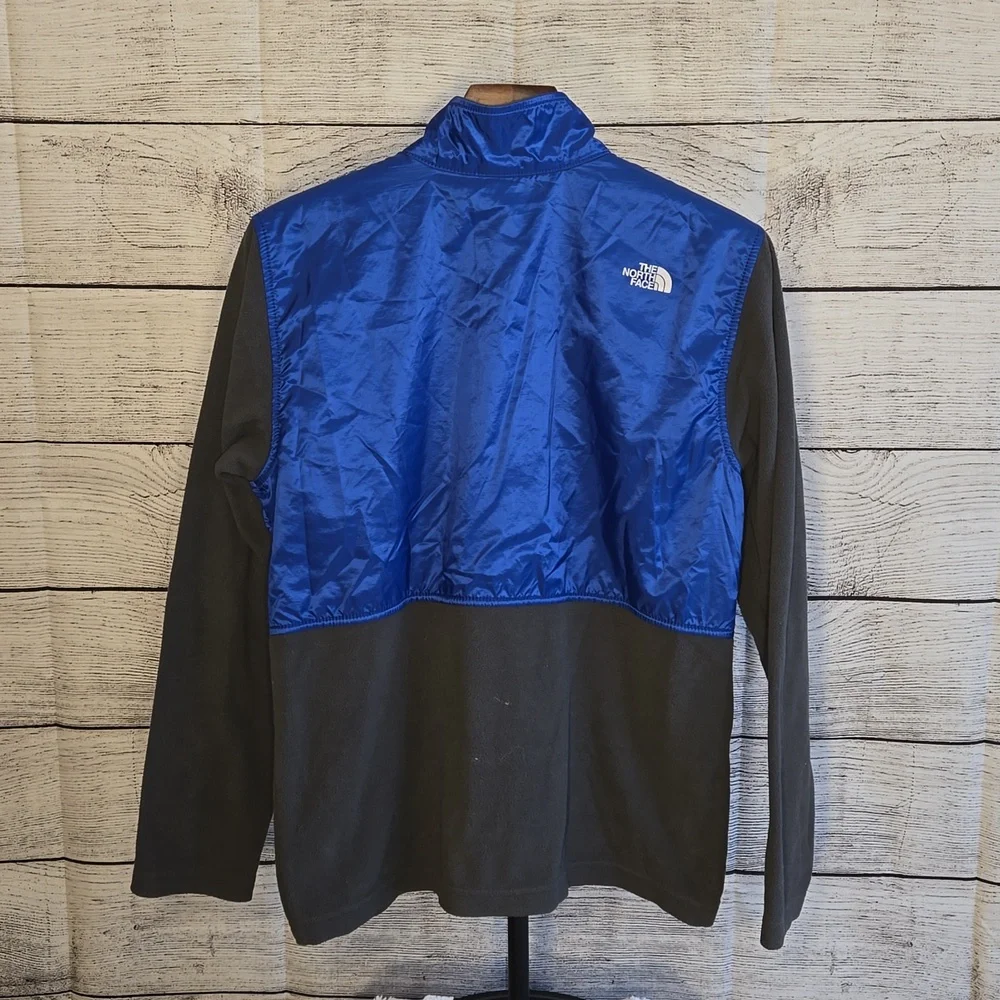 The North Face Blue/Grey Jacket, Boys Size Extra Large, Great Condition
